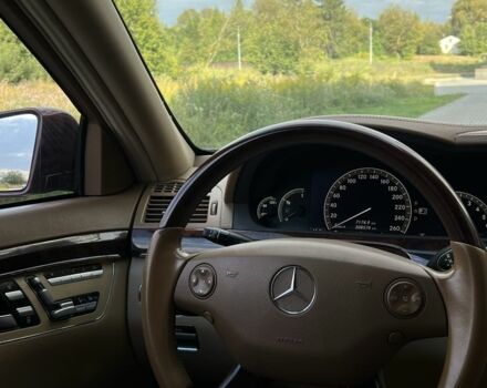 Мерседес С Класс 2007 в Ровно на Automoto.ua Красный Мерседес С Класс, объемом двигателя 4.7 л и пробегом 315 тыс. км за 7700 $, фото 6 на Automoto.ua