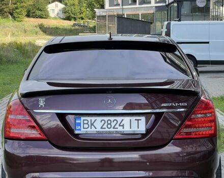 Мерседес С Класс 2007 в Ровно на Automoto.ua Красный Мерседес С Класс, объемом двигателя 4.7 л и пробегом 315 тыс. км за 7700 $, фото 5 на Automoto.ua