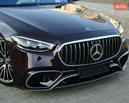 Красный Мерседес С Класс, объемом двигателя 4 л и пробегом 51 тыс. км за 99999 $, фото 6 на Automoto.ua