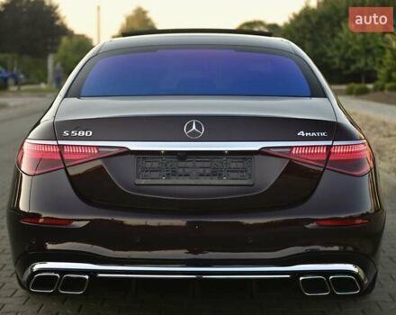 Красный Мерседес С Класс, объемом двигателя 4 л и пробегом 51 тыс. км за 99999 $, фото 22 на Automoto.ua