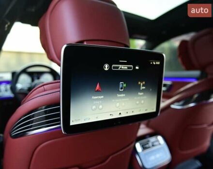 Красный Мерседес С Класс, объемом двигателя 4 л и пробегом 51 тыс. км за 99999 $, фото 78 на Automoto.ua