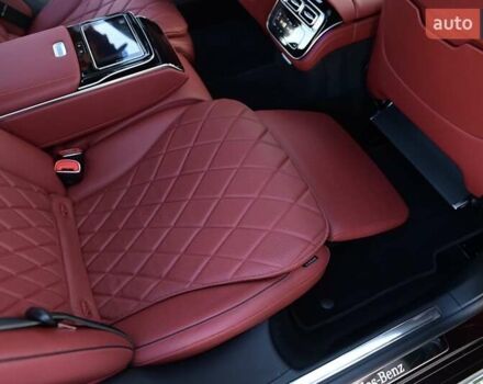 Красный Мерседес С Класс, объемом двигателя 4 л и пробегом 51 тыс. км за 99999 $, фото 93 на Automoto.ua