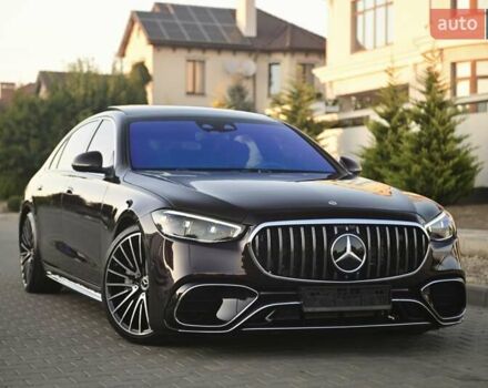 Красный Мерседес С Класс, объемом двигателя 4 л и пробегом 51 тыс. км за 99999 $, фото 13 на Automoto.ua