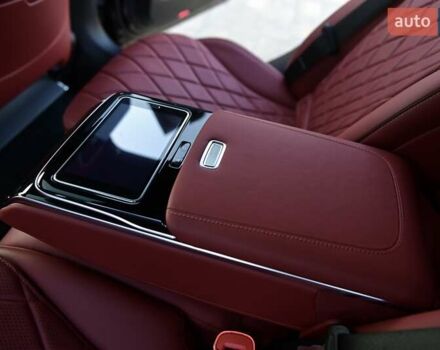 Красный Мерседес С Класс, объемом двигателя 4 л и пробегом 51 тыс. км за 99999 $, фото 76 на Automoto.ua