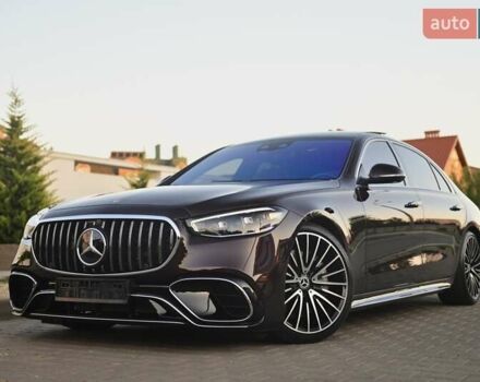 Красный Мерседес С Класс, объемом двигателя 4 л и пробегом 51 тыс. км за 99999 $, фото 30 на Automoto.ua