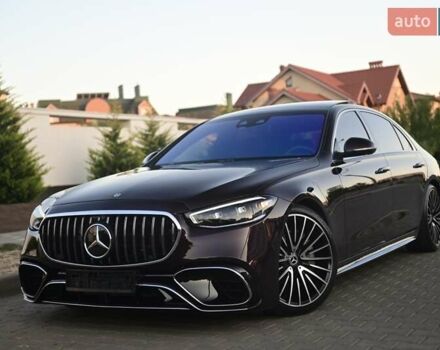 Красный Мерседес С Класс, объемом двигателя 4 л и пробегом 51 тыс. км за 99999 $, фото 28 на Automoto.ua