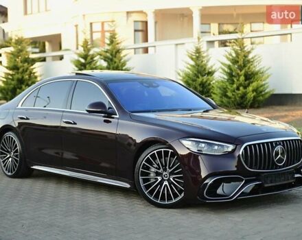 Красный Мерседес С Класс, объемом двигателя 4 л и пробегом 51 тыс. км за 99999 $, фото 8 на Automoto.ua