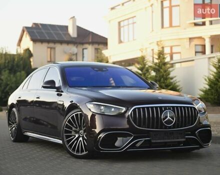 Красный Мерседес С Класс, объемом двигателя 4 л и пробегом 51 тыс. км за 99999 $, фото 12 на Automoto.ua