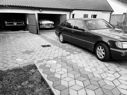 Красный Мерседес С Класс, объемом двигателя 5 л и пробегом 430 тыс. км за 6000 $, фото 1 на Automoto.ua