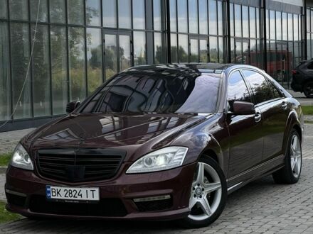 Мерседес С Класс 2007 в Ровно на Automoto.ua Красный Мерседес С Класс, объемом двигателя 4.7 л и пробегом 315 тыс. км за 7700 $, фото 1 на Automoto.ua