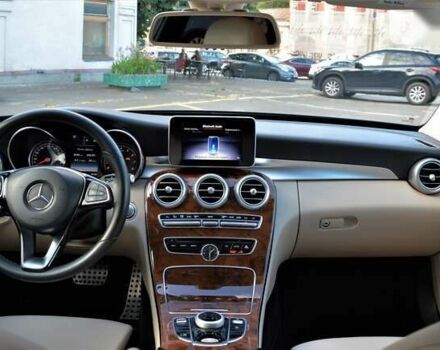 Мерседес С Класс, объемом двигателя 2 л и пробегом 96 тыс. км за 27777 $, фото 24 на Automoto.ua