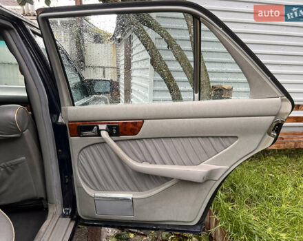 Мерседес С Класс, объемом двигателя 3 л и пробегом 300 тыс. км за 9800 $, фото 11 на Automoto.ua