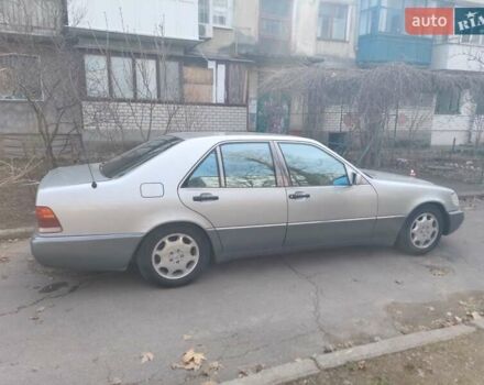 Мерседес С Класс, объемом двигателя 4.2 л и пробегом 385 тыс. км за 3800 $, фото 4 на Automoto.ua