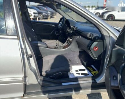 Мерседес С Класс, объемом двигателя 2.2 л и пробегом 381 тыс. км за 4700 $, фото 8 на Automoto.ua