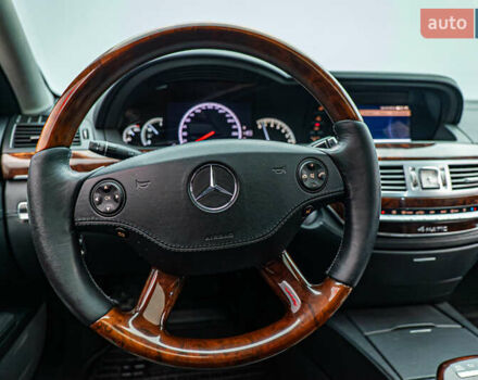 Мерседес С Класс, объемом двигателя 5.5 л и пробегом 259 тыс. км за 13930 $, фото 12 на Automoto.ua