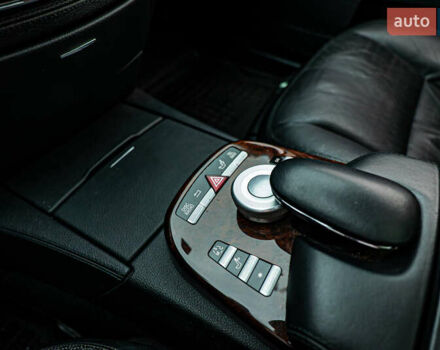 Мерседес С Класс, объемом двигателя 5.5 л и пробегом 259 тыс. км за 13930 $, фото 21 на Automoto.ua