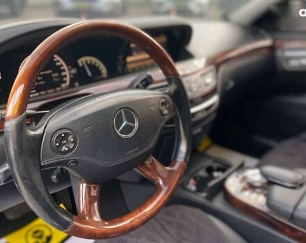 Мерседес С Класс, объемом двигателя 5.5 л и пробегом 290 тыс. км за 19100 $, фото 12 на Automoto.ua