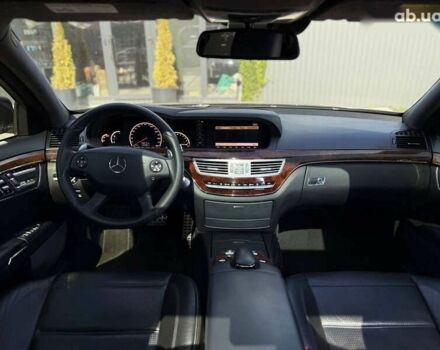 Мерседес С Клас, об'ємом двигуна 6.2 л та пробігом 136 тис. км за 18000 $, фото 5 на Automoto.ua