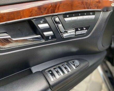 Мерседес С Класс, объемом двигателя 5.5 л и пробегом 290 тыс. км за 19100 $, фото 9 на Automoto.ua