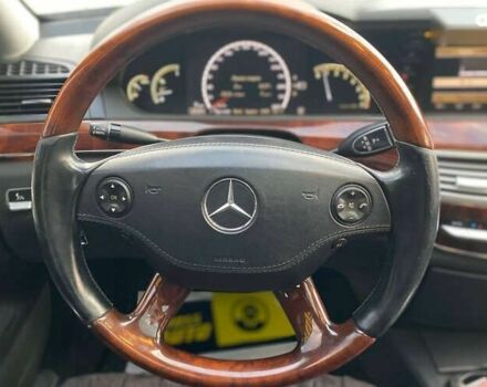 Мерседес С Класс, объемом двигателя 5.5 л и пробегом 290 тыс. км за 19100 $, фото 16 на Automoto.ua