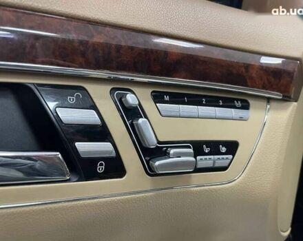 Мерседес С Класс, объемом двигателя 5.5 л и пробегом 206 тыс. км за 11490 $, фото 19 на Automoto.ua