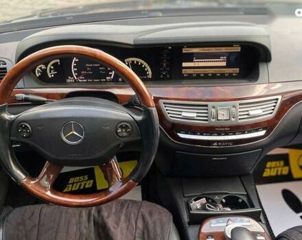 Мерседес С Класс, объемом двигателя 5.5 л и пробегом 290 тыс. км за 19100 $, фото 17 на Automoto.ua