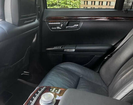 Мерседес С Класс, объемом двигателя 5.5 л и пробегом 232 тыс. км за 15827 $, фото 4 на Automoto.ua