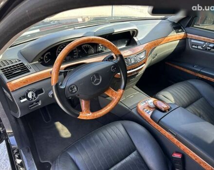 Мерседес С Класс, объемом двигателя 5.5 л и пробегом 112 тыс. км за 53000 $, фото 7 на Automoto.ua