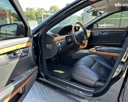 Мерседес С Класс, объемом двигателя 5.5 л и пробегом 112 тыс. км за 53000 $, фото 4 на Automoto.ua