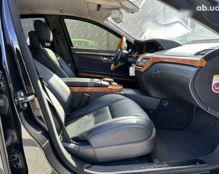 Мерседес С Класс, объемом двигателя 5.5 л и пробегом 112 тыс. км за 53000 $, фото 24 на Automoto.ua