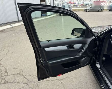 Мерседес С Класс, объемом двигателя 1.8 л и пробегом 208 тыс. км за 10550 $, фото 21 на Automoto.ua