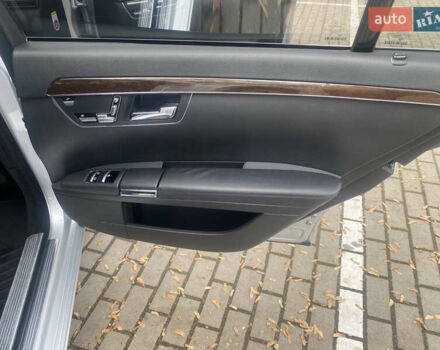 Мерседес С Клас, об'ємом двигуна 5.5 л та пробігом 218 тис. км за 14500 $, фото 21 на Automoto.ua