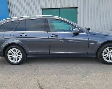 Мерседес С Класс, объемом двигателя 2.1 л и пробегом 266 тыс. км за 10500 $, фото 6 на Automoto.ua