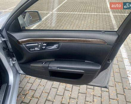 Мерседес С Клас, об'ємом двигуна 5.5 л та пробігом 218 тис. км за 14500 $, фото 23 на Automoto.ua