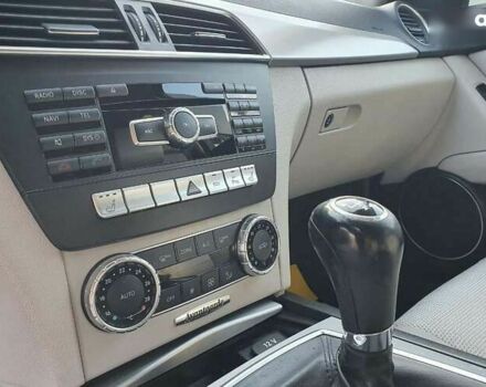 Мерседес С Класс, объемом двигателя 2.2 л и пробегом 363 тыс. км за 12790 $, фото 16 на Automoto.ua