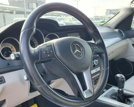 Мерседес С Класс, объемом двигателя 2.2 л и пробегом 363 тыс. км за 12790 $, фото 11 на Automoto.ua