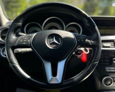 Мерседес С Класс, объемом двигателя 1.8 л и пробегом 251 тыс. км за 10900 $, фото 19 на Automoto.ua