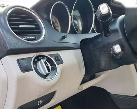 Мерседес С Класс, объемом двигателя 2.2 л и пробегом 363 тыс. км за 12790 $, фото 12 на Automoto.ua