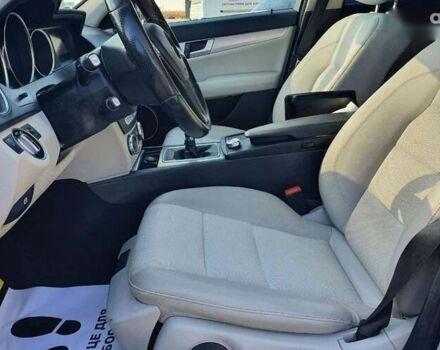 Мерседес С Класс, объемом двигателя 2.2 л и пробегом 363 тыс. км за 12790 $, фото 9 на Automoto.ua