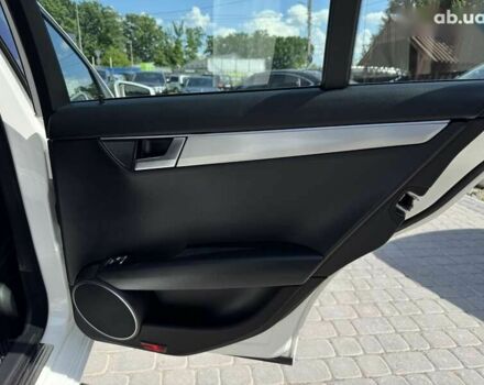 Мерседес С Класс, объемом двигателя 2.2 л и пробегом 259 тыс. км за 12700 $, фото 19 на Automoto.ua