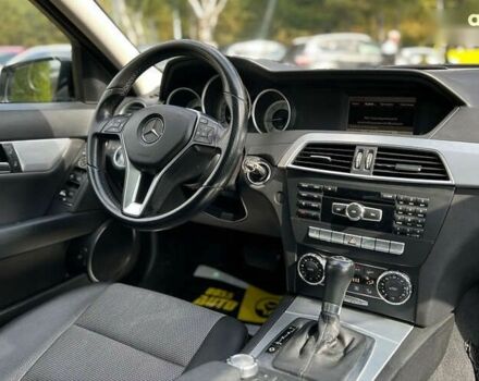 Мерседес С Класс, объемом двигателя 2.2 л и пробегом 148 тыс. км за 14900 $, фото 11 на Automoto.ua