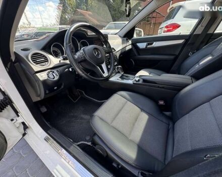 Мерседес С Класс, объемом двигателя 2.2 л и пробегом 259 тыс. км за 12700 $, фото 1 на Automoto.ua