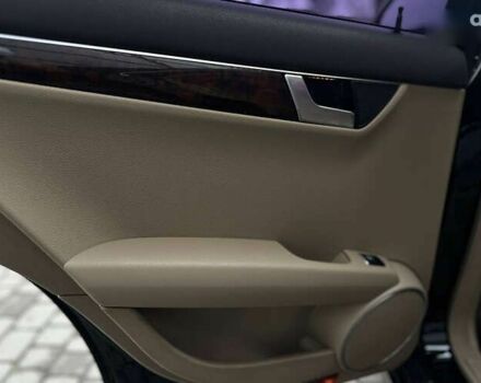 Мерседес С Клас, об'ємом двигуна 3.5 л та пробігом 153 тис. км за 11999 $, фото 19 на Automoto.ua