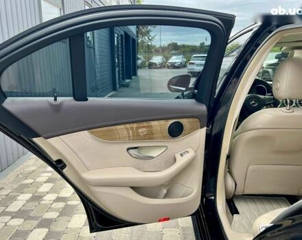 Мерседес С Класс, объемом двигателя 2.1 л и пробегом 144 тыс. км за 21900 $, фото 28 на Automoto.ua