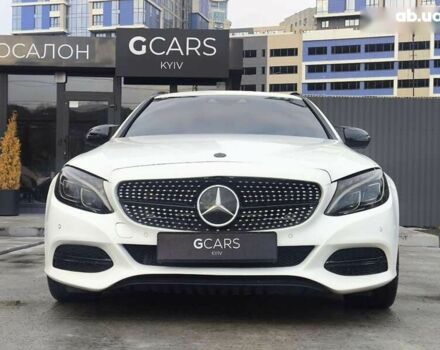 Мерседес С Класс, объемом двигателя 2.1 л и пробегом 220 тыс. км за 15999 $, фото 1 на Automoto.ua