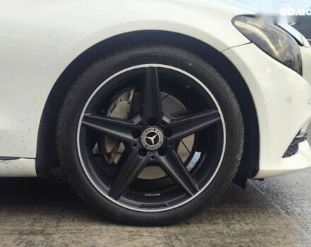 Мерседес С Класс, объемом двигателя 2.1 л и пробегом 220 тыс. км за 15999 $, фото 10 на Automoto.ua