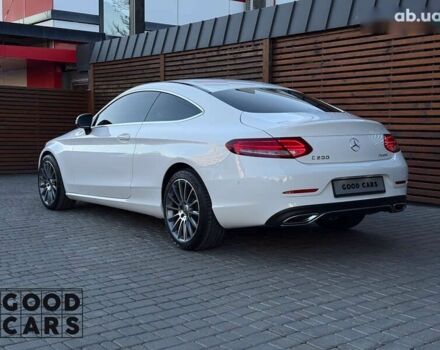 Мерседес С Клас, об'ємом двигуна 2 л та пробігом 37 тис. км за 29900 $, фото 4 на Automoto.ua