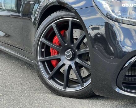 Мерседес С Класс, объемом двигателя 4 л и пробегом 61 тыс. км за 105000 $, фото 4 на Automoto.ua