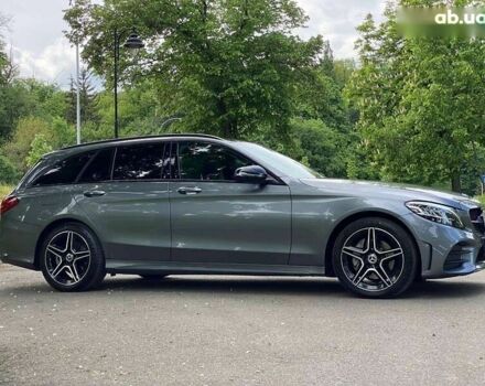 Мерседес С Класс, объемом двигателя 2 л и пробегом 179 тыс. км за 27999 $, фото 4 на Automoto.ua