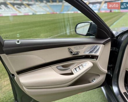 Мерседес С Класс, объемом двигателя 3.99 л и пробегом 87 тыс. км за 50900 $, фото 24 на Automoto.ua